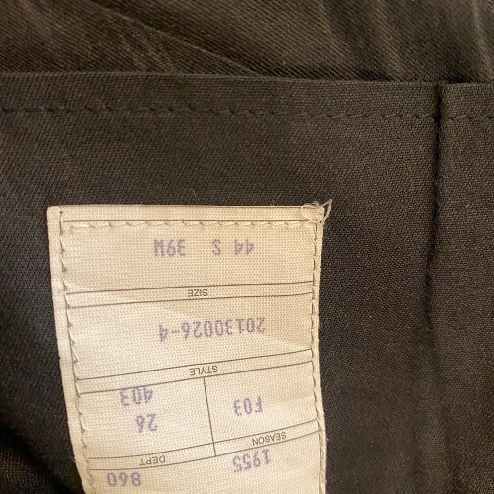 Suit - Picture 4 of 4
